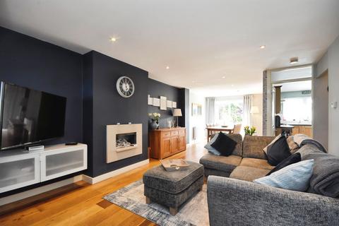 4 bedroom semi-detached house for sale, Stansted Close, Billericay