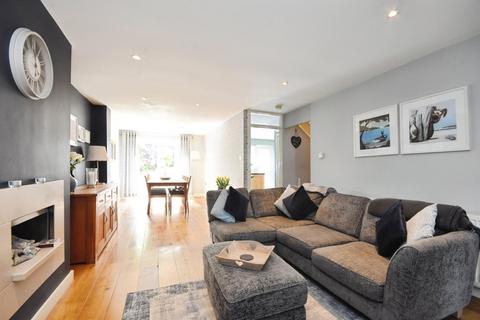 4 bedroom semi-detached house for sale, Stansted Close, Billericay