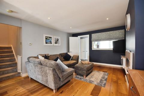 4 bedroom semi-detached house for sale, Stansted Close, Billericay