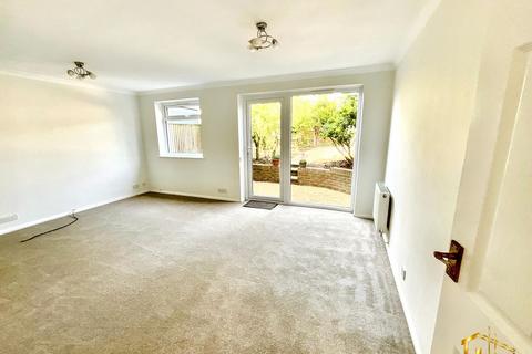 3 bedroom semi-detached house for sale, Filsham Drive, Bexhill-on-Sea, TN40