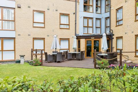 2 bedroom flat for sale, Commonwealth Drive, Crawley, West Sussex, RH10