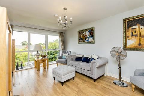 2 bedroom flat for sale, Commonwealth Drive, Crawley, West Sussex, RH10