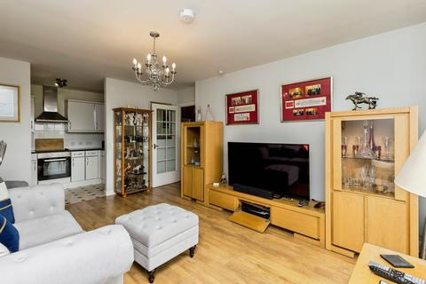2 bedroom flat for sale, Commonwealth Drive, Crawley, West Sussex, RH10