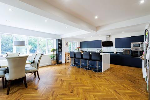 4 bedroom detached house for sale, Greatford Drive, Guildford, Surrey, GU1