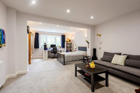 4 bedroom detached house for sale, Greatford Drive, Guildford, Surrey, GU1