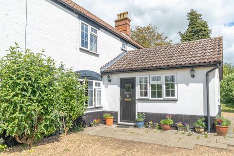 3 bedroom farm house for sale, Holly Farm House, 34 Loddon Road, Norton Subcourse, Norwich, Norfolk NR14 6RT