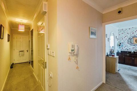 1 bedroom flat for sale, Poplar Court, LYTHAM ST. ANNES, Lancashire, FY8