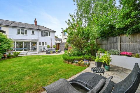 undefined, Brassie Avenue   Acton