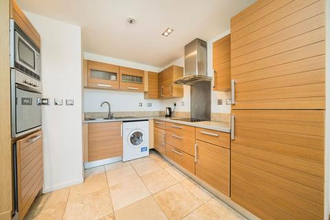 1 bedroom flat to rent, Limeharbour, London E14