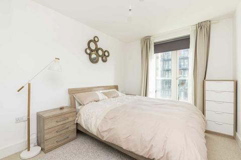 1 bedroom flat to rent, Lincoln Plaza, London E14