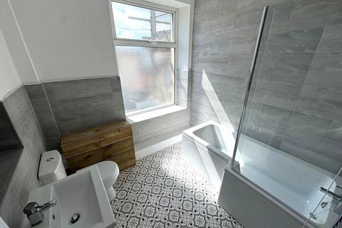 1 bedroom flat to rent, Richardson Street, Swansea, SA1