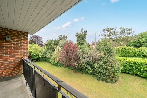 2 bedroom flat for sale, Beech Court, Easington Place, Guildford, GU1