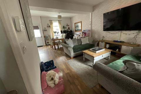 2 bedroom terraced house for sale, Caroline Street, Llanelli