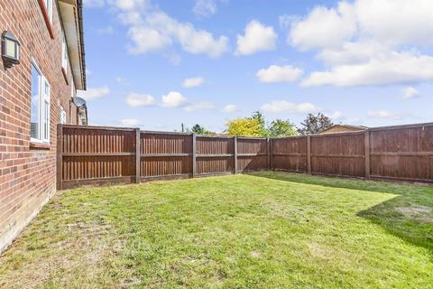 3 bedroom semi-detached house for sale, Greenside, Ashford TN26