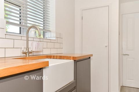 undefined, Greenside, Ashford TN26