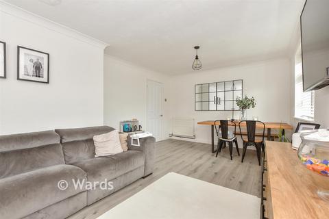 undefined, Greenside, Ashford TN26