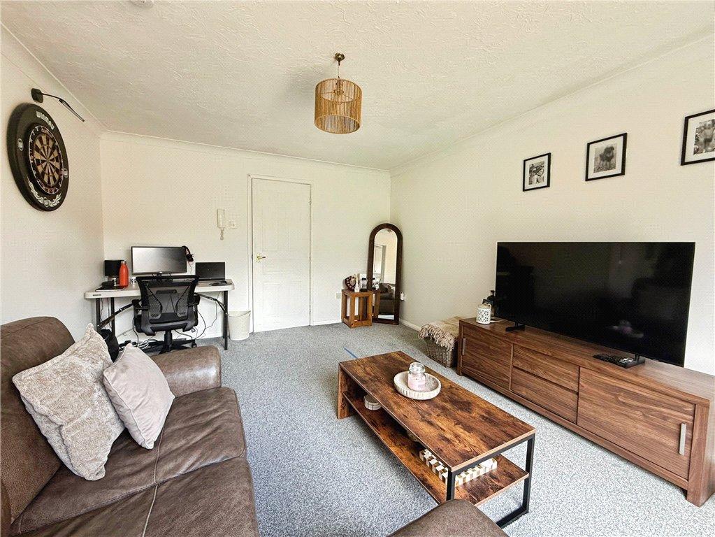 Apartment in Southampton, Nursling and Rownhams - View 3