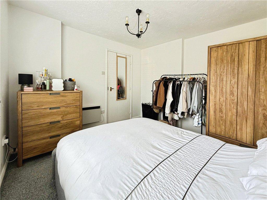 Apartment in Southampton, Nursling and Rownhams - View 5