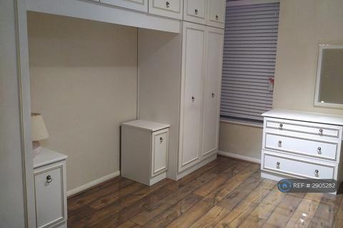 1 bedroom flat to rent, Eltham, London, SE9