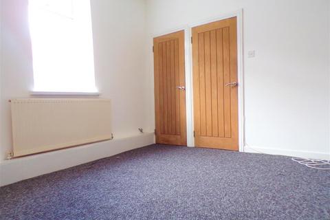 1 bedroom flat to rent, Flat 3, 14 Courtland Place