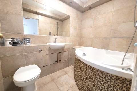 1 bedroom flat to rent, Farnham Road, Slough, SL2