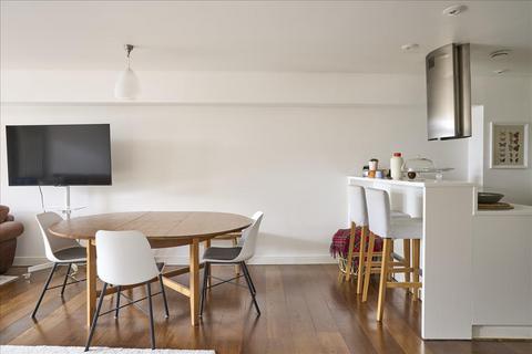 2 bedroom apartment for sale, Frobisher Crescent, Barbican, London, EC2Y