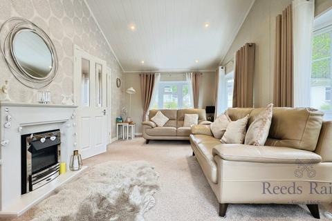 2 bedroom detached house for sale, Oakland Glen, Preston PR5