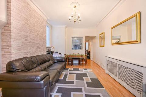 2 bedroom apartment for sale, Linacre Road, London