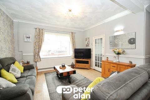 3 bedroom terraced house for sale, Commercial Street, Gelligaer, Hengoed