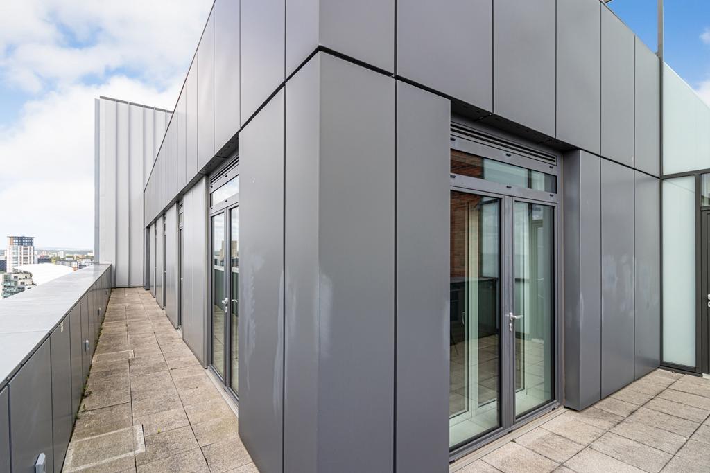 Apartment in Trafford, Wharfside - View 3