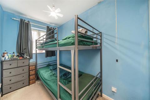 2 bedroom flat for sale, Campbell Gordon Way, London