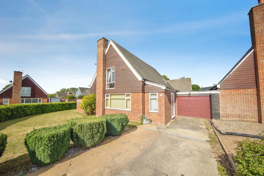3 bedroom chalet for sale