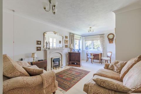 2 bedroom flat for sale, Wright Court, London Road, Nantwich, CW5 6SE