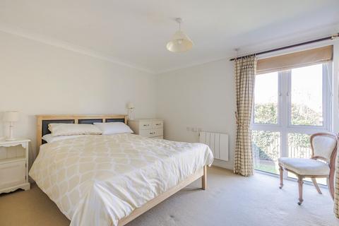 2 bedroom flat for sale, Wright Court, London Road, Nantwich, CW5 6SE
