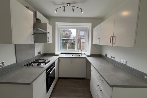 3 bedroom semi-detached house to rent, Milton Avenue, Manchester, M43