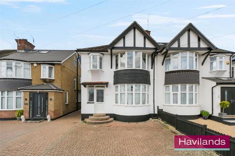 4 bedroom semi-detached house for sale, Charter Way, London