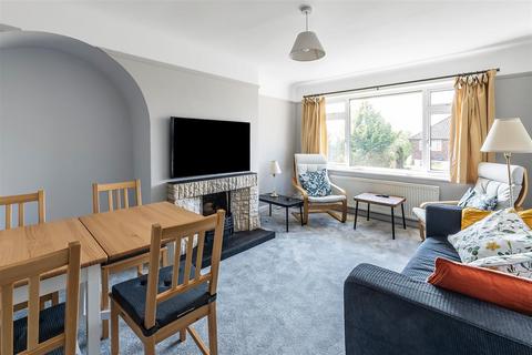 2 bedroom maisonette for sale, MINCHIN CLOSE, LEATHERHEAD, KT22