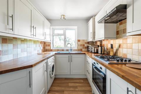 2 bedroom maisonette for sale, MINCHIN CLOSE, LEATHERHEAD, KT22