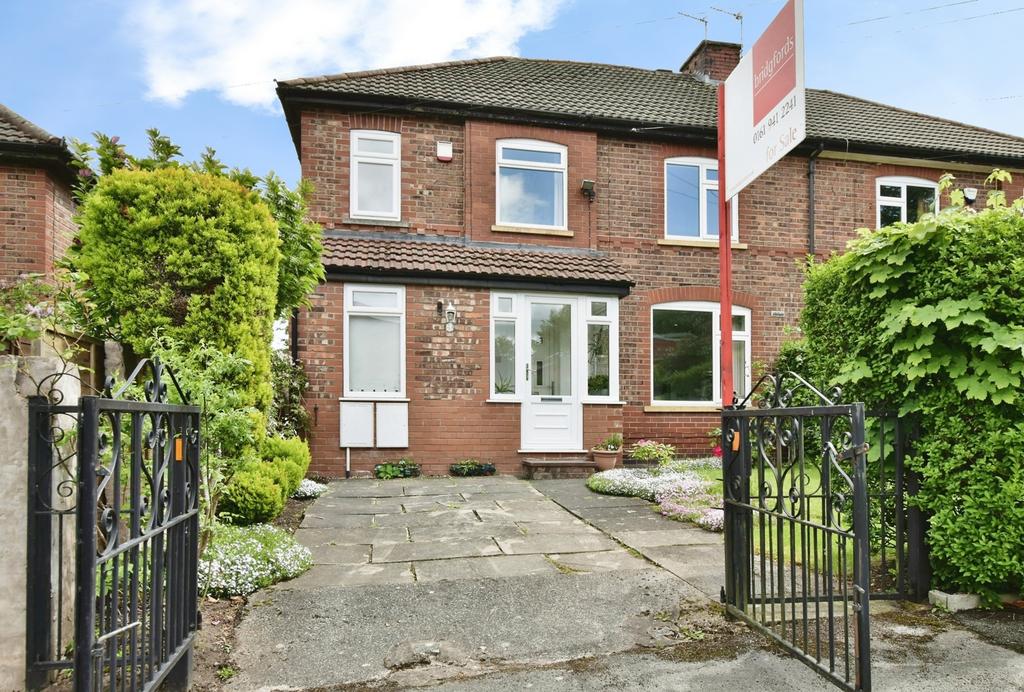 4 bedroom semi-detached house for sale