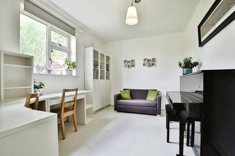 4 bedroom semi-detached house for sale, Stokoe Avenue, Altrincham, Greater Manchester, WA14
