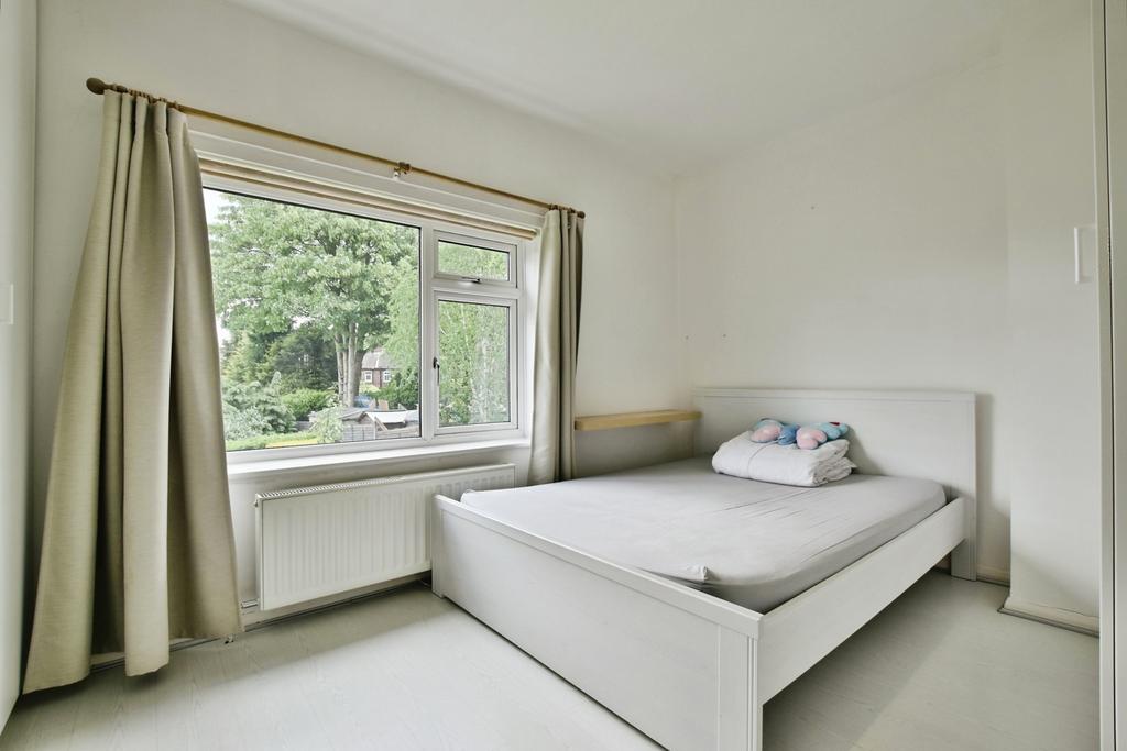 Stokoe Avenue, Altrincham, Greater Manchester, WA14 – další