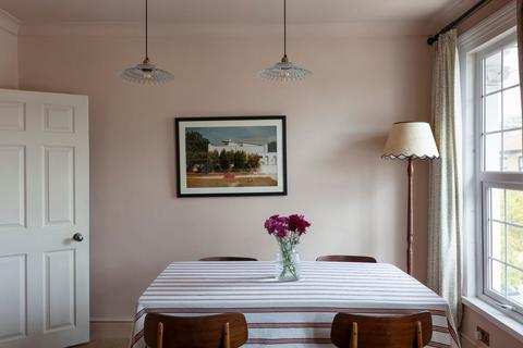 3 bedroom flat for sale, Pembroke Road, London E17