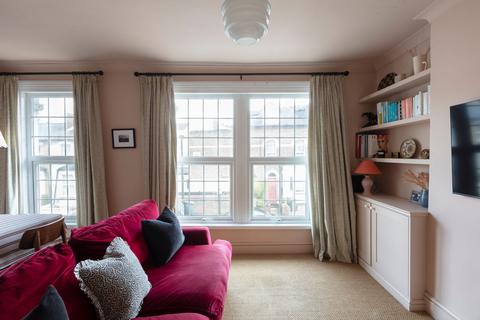 3 bedroom flat for sale, Pembroke Road, London E17