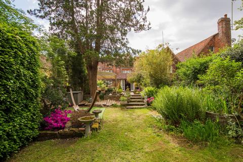 4 bedroom terraced house for sale, The Broadway, Lamberhurst