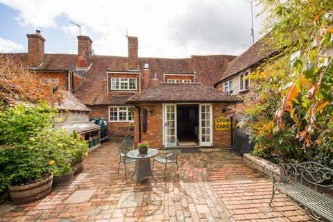 4 bedroom terraced house for sale, The Broadway, Lamberhurst