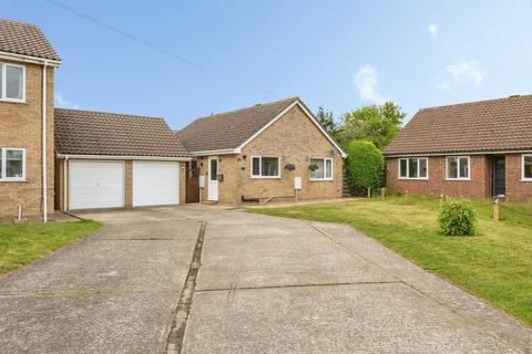 2 bedroom detached bungalow for sale, Plasset Drive, Attleborough