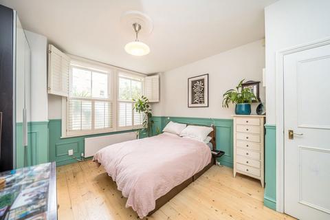 2 bedroom flat for sale, Calais Street, London SE5