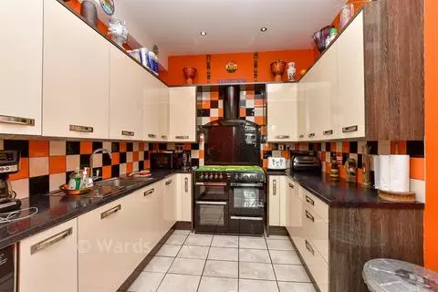 4 bedroom terraced house for sale – pohled 4