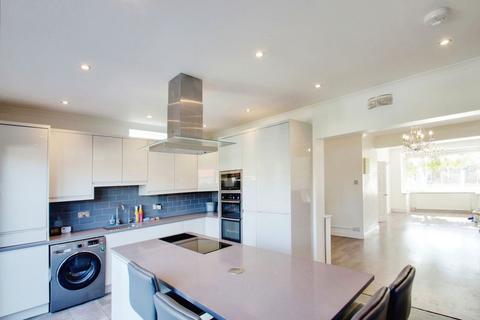 4 bedroom semi-detached house for sale, Swallow Street, Iver Heath SL0