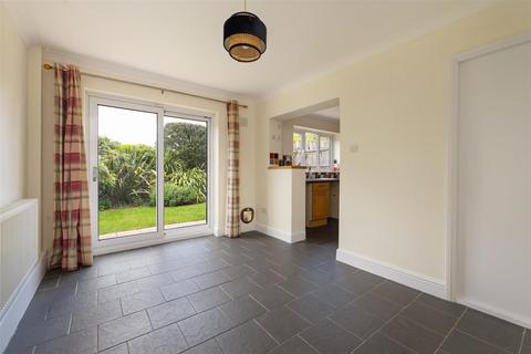 4 bedroom detached house to rent, Tower Road, Whitstable
